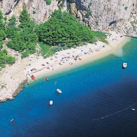 Linda Daire Makarska
