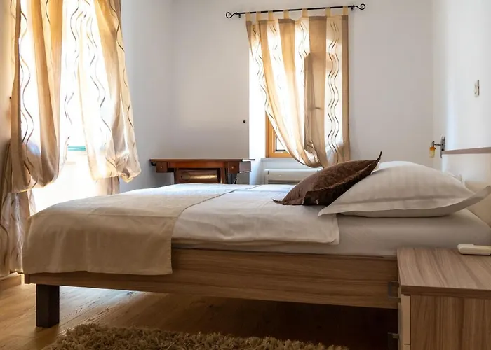 Linda * Макарска